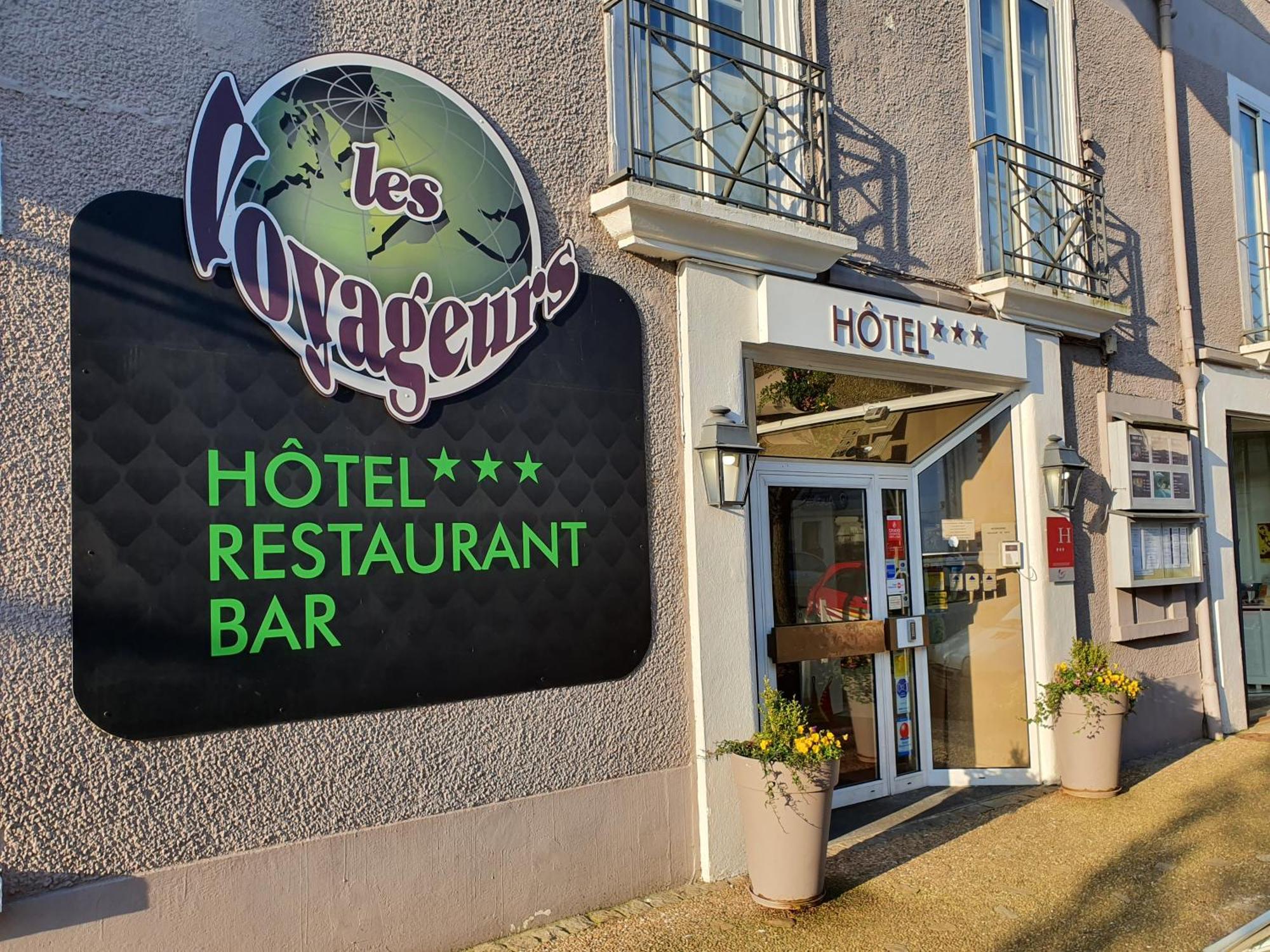 Hotel Restaurant Les Voyageurs Монтегю Экстерьер фото